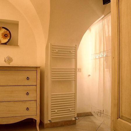Casetta Nel Centro Storico Di Cisternino Εξωτερικό φωτογραφία